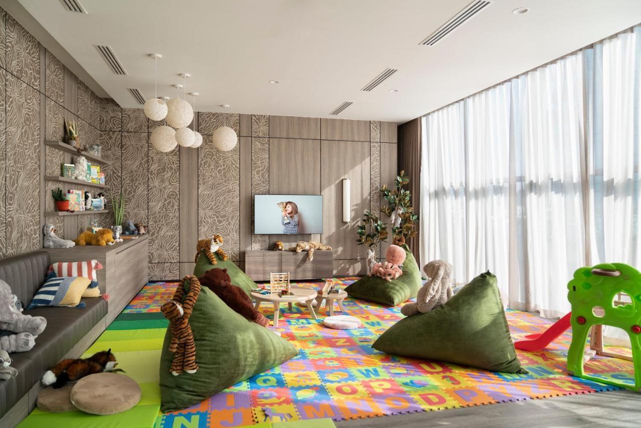 Отель Ascott Embassy Sathorn Бангкок Экстерьер фото A nursery in a hotel