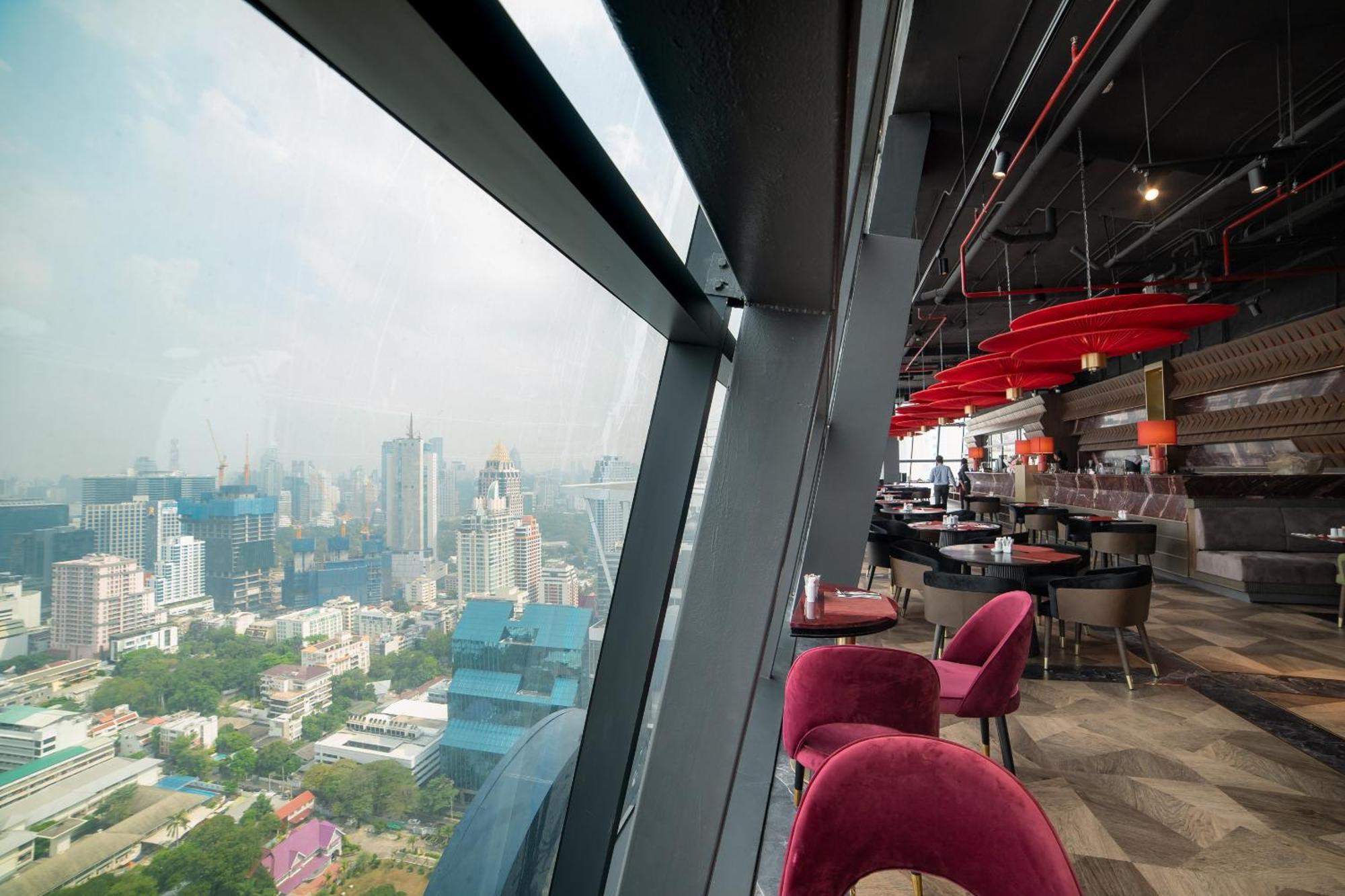 Отель Ascott Embassy Sathorn Бангкок Экстерьер фото View from the bar