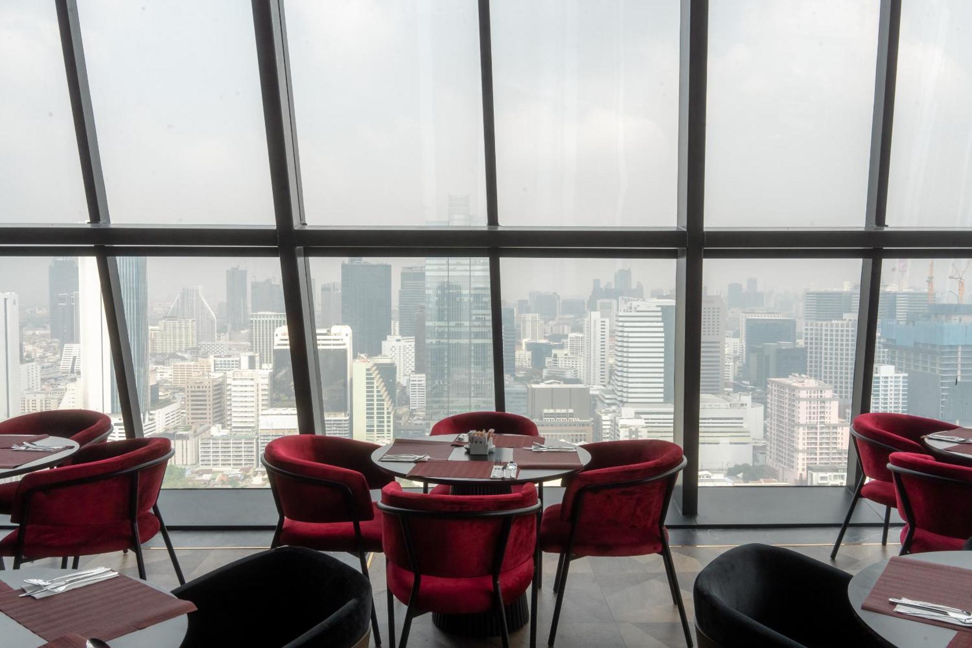 Отель Ascott Embassy Sathorn Бангкок Экстерьер фото View from the restaurant